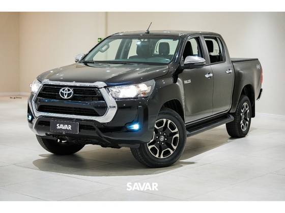 TOYOTA HILUX 2.8 D-4D TURBO DIESEL CD SRV 4X4 AUTOMÁTICO